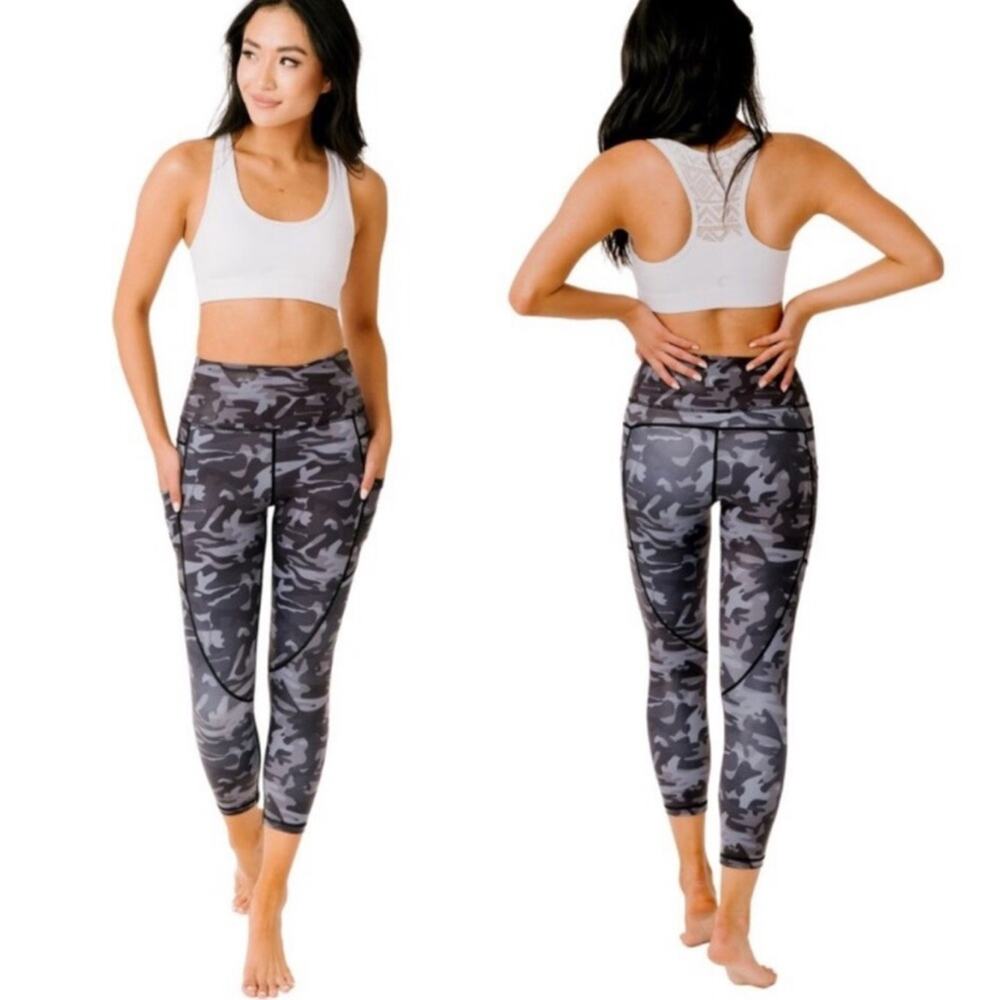 ZYIA Active Camo Metallic Light n Tight Capris